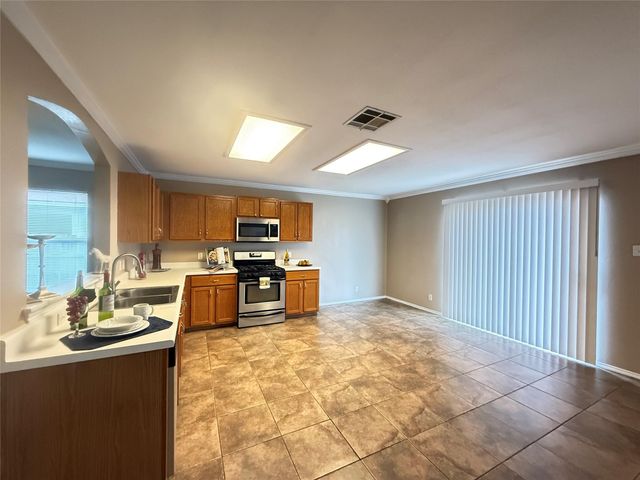 3902 Louise Lee DR, Austin, TX 78725