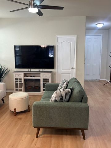 1013 Bruni Court, Aubrey, TX 76227