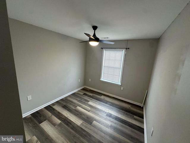 112 GEORGETOWN SQ, Martinsburg, WV 25401