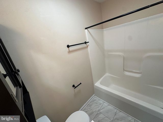 112 GEORGETOWN SQ, Martinsburg, WV 25401