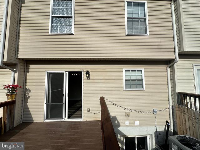 112 GEORGETOWN SQ, Martinsburg, WV 25401