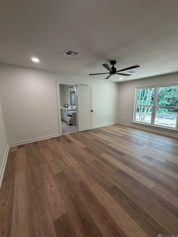 18358 Broussard Rd, Prairieville, LA 70769