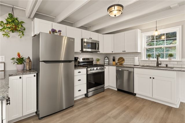 2493 Lower Lake Rd, Seneca Falls, NY 13148