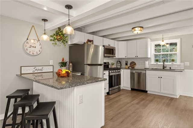 2493 Lower Lake Rd, Seneca Falls, NY 13148