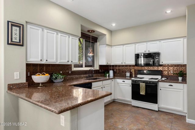 5344 E Calle Vista De Colores, Tucson, AZ 85711