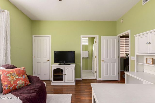 5344 E Calle Vista De Colores, Tucson, AZ 85711