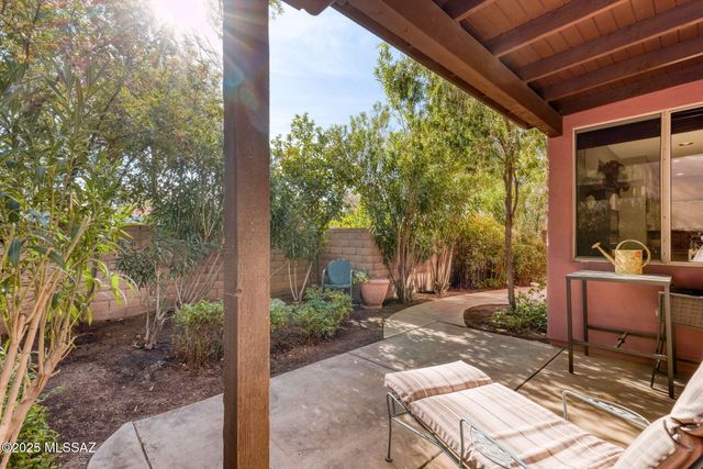 5344 E Calle Vista De Colores, Tucson, AZ 85711