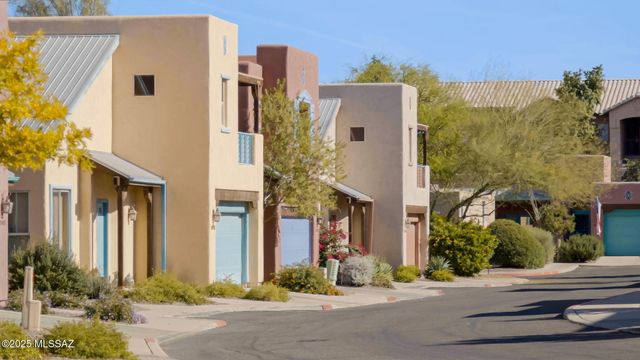 5344 E Calle Vista De Colores, Tucson, AZ 85711