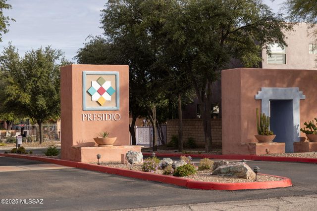 5344 E Calle Vista De Colores, Tucson, AZ 85711