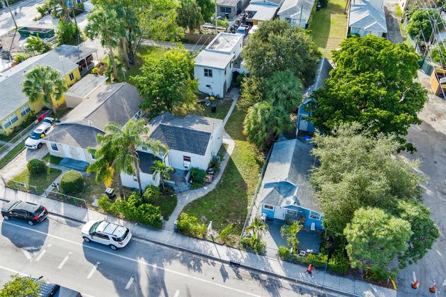 19 S E Street, Lake Worth Beach, FL 33460