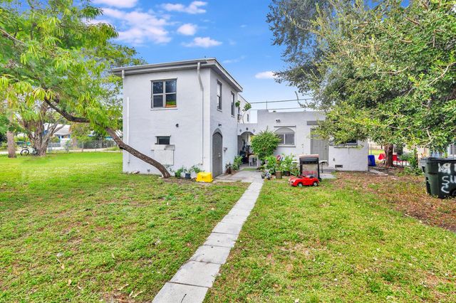 19 S E Street, Lake Worth Beach, FL 33460