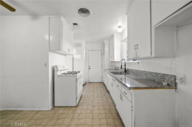 20644 Sherman Way, Winnetka, CA 91306