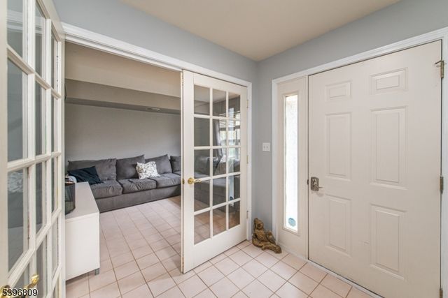 305 Tulsa Ct, Independence Twp., NJ 07840