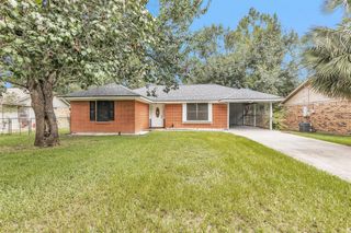 117 N Forest Drive, Willis, TX 77378