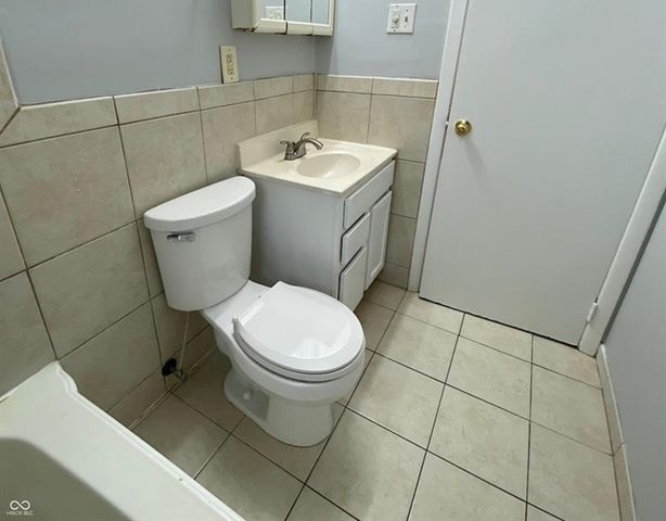5541 E 40th Street, Indianapolis, IN 46226