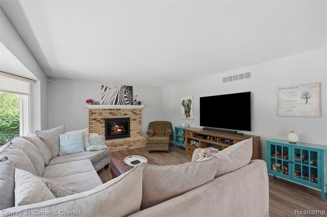 47008 Cider Mill Drive, Novi, MI 48374