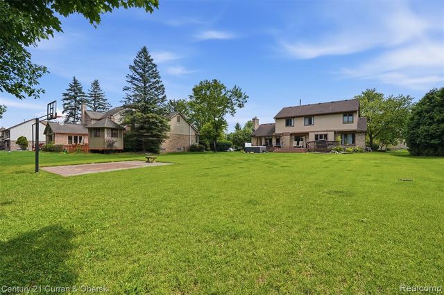 47008 Cider Mill Drive, Novi, MI 48374