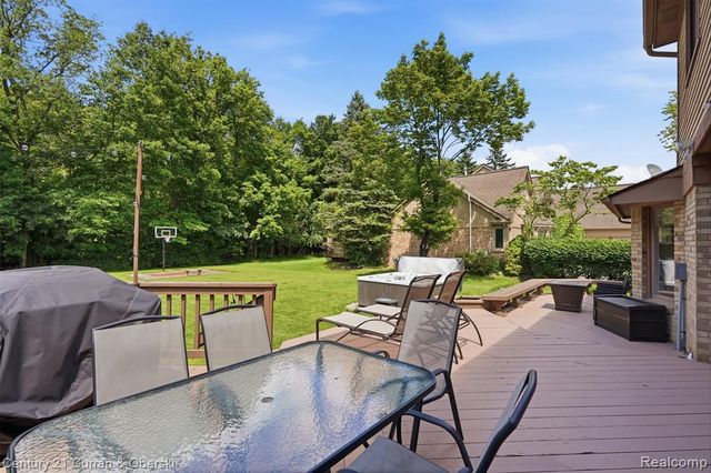 47008 Cider Mill Drive, Novi, MI 48374