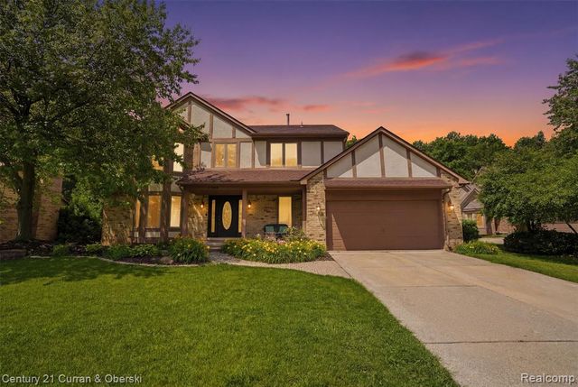 47008 Cider Mill Drive, Novi, MI 48374