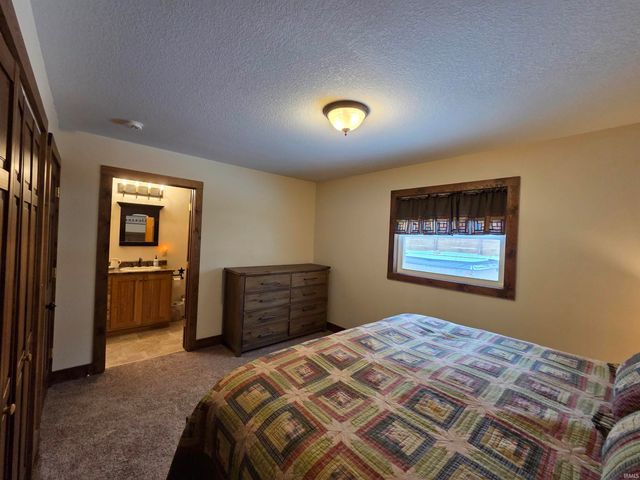 8125 E U.S. 33 Highway, Churubusco, IN 46723