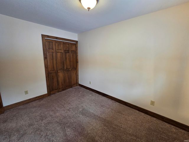 8125 E U.S. 33 Highway, Churubusco, IN 46723