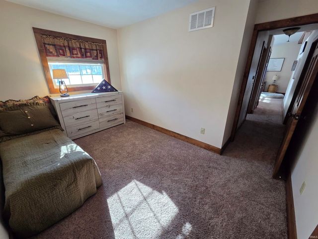 8125 E U.S. 33 Highway, Churubusco, IN 46723