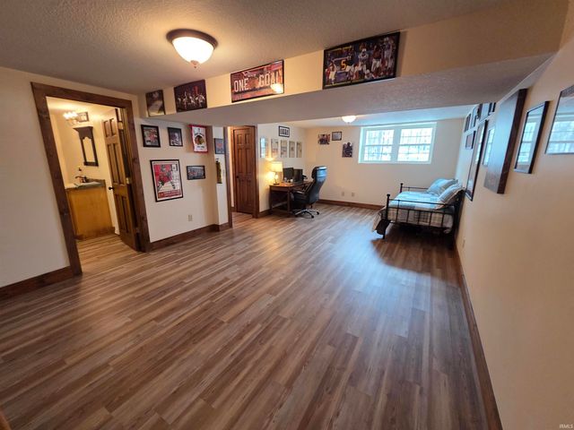 8125 E U.S. 33 Highway, Churubusco, IN 46723