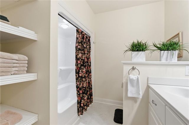 335 Laurel Place Drive, Cornelia, GA 30531