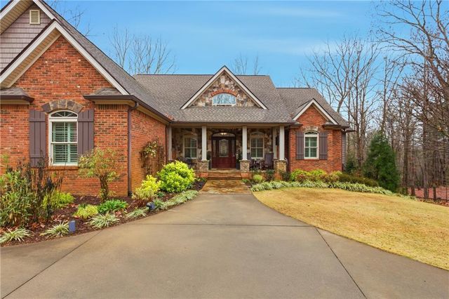 335 Laurel Place Drive, Cornelia, GA 30531