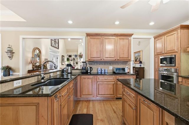 335 Laurel Place Drive, Cornelia, GA 30531