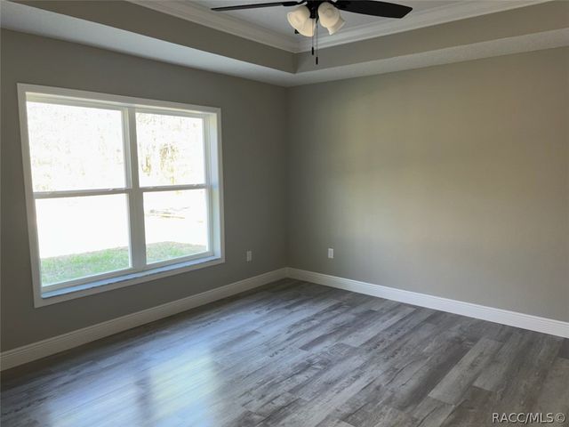 9179 N Commodore Drive, Dunnellon, FL 34434