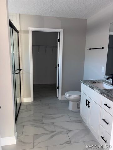 9179 N Commodore Drive, Dunnellon, FL 34434