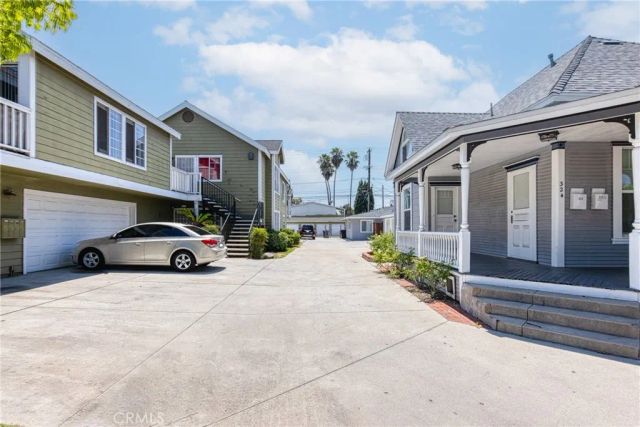 320 W Truslow Avenue D, Fullerton, CA 92832