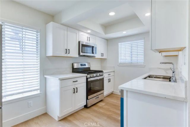 320 W Truslow Avenue D, Fullerton, CA 92832