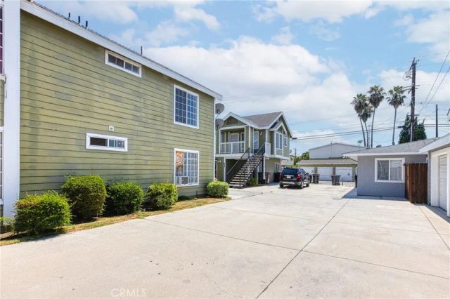 320 W Truslow Avenue D, Fullerton, CA 92832