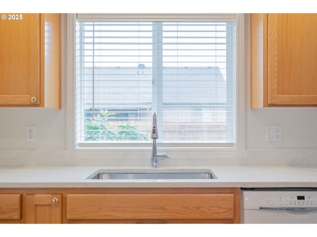 1851 COUGAR Ave, Albany, OR 97321