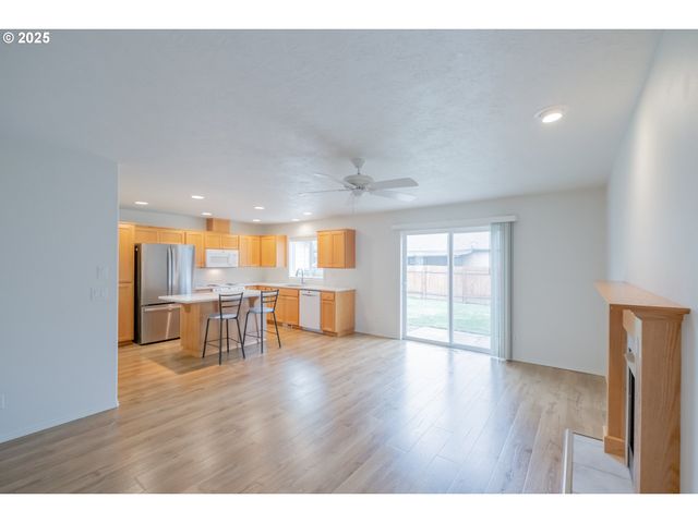 1851 COUGAR Ave, Albany, OR 97321