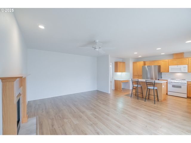 1851 COUGAR Ave, Albany, OR 97321