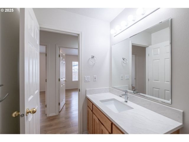 1851 COUGAR Ave, Albany, OR 97321