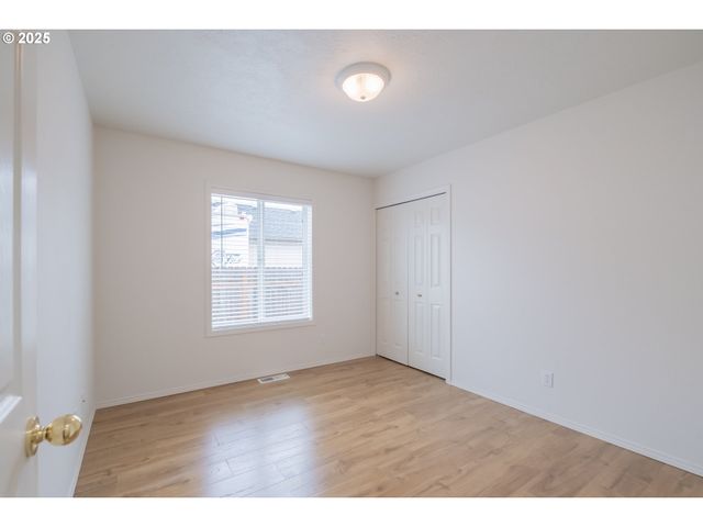 1851 COUGAR Ave, Albany, OR 97321