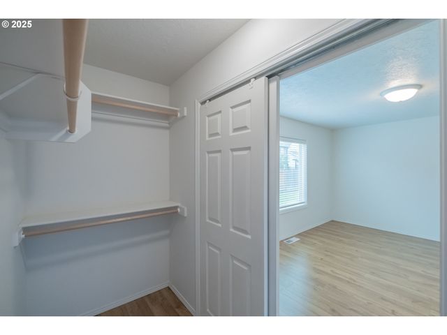 1851 COUGAR Ave, Albany, OR 97321