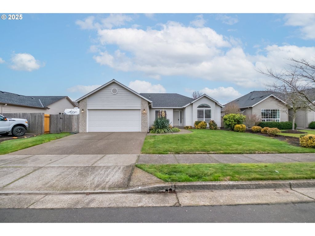 1851 COUGAR Ave, Albany, OR 97321