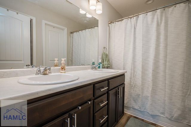 890 Grayson Avenue, Hinesville, GA 31313