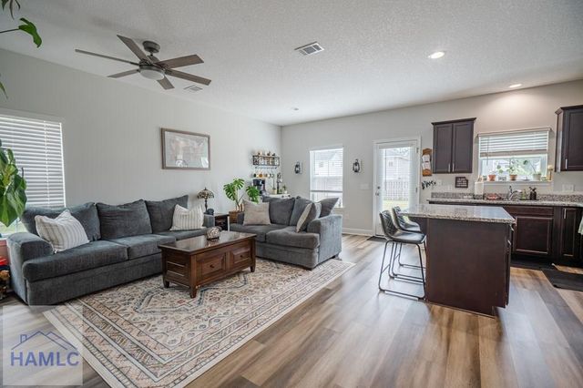 890 Grayson Avenue, Hinesville, GA 31313