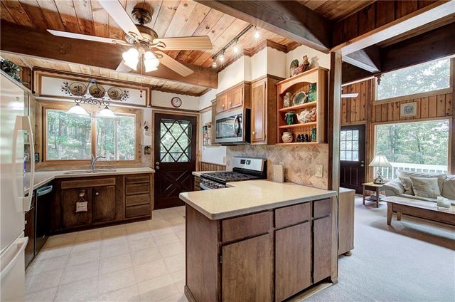 1467 Little Hendricks Mountain Road, Jasper, GA 30143