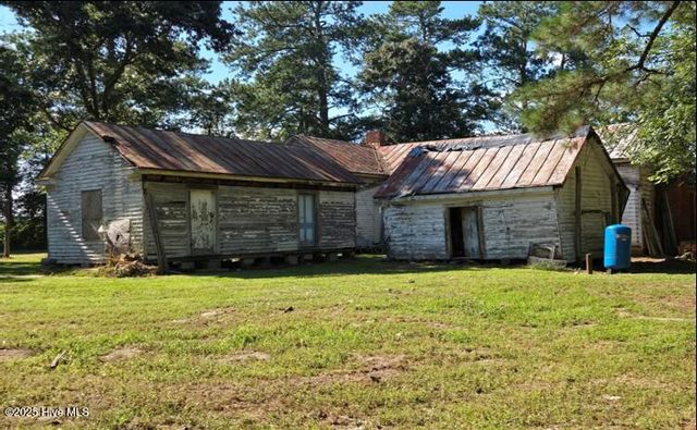 1890 Oneal Road, Whitakers, NC 27891