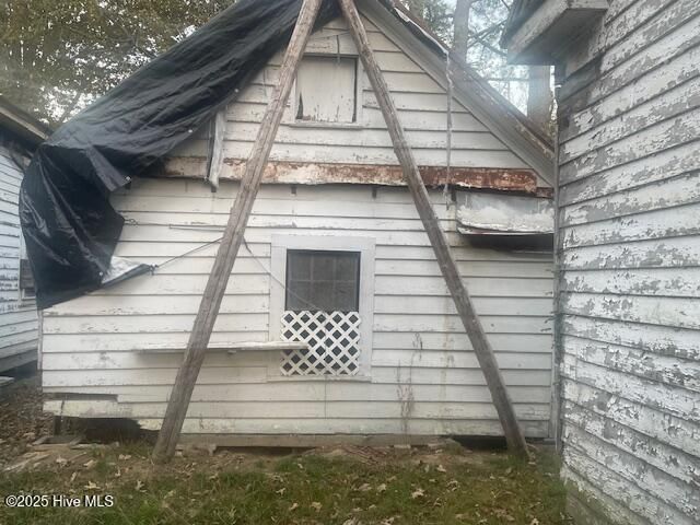 1890 Oneal Road, Whitakers, NC 27891