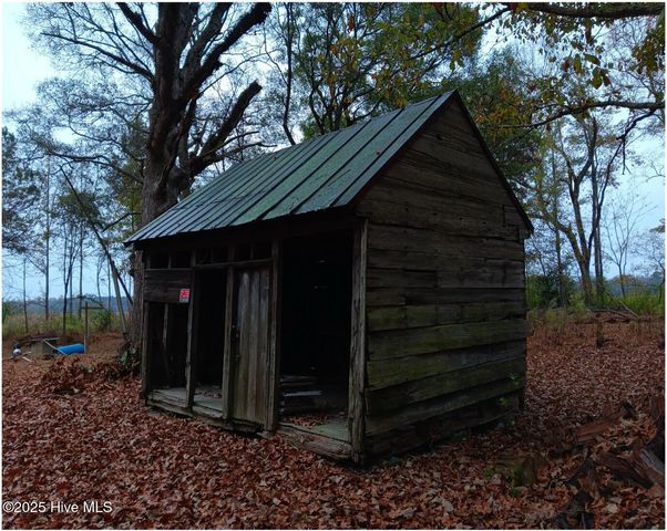 1890 Oneal Road, Whitakers, NC 27891