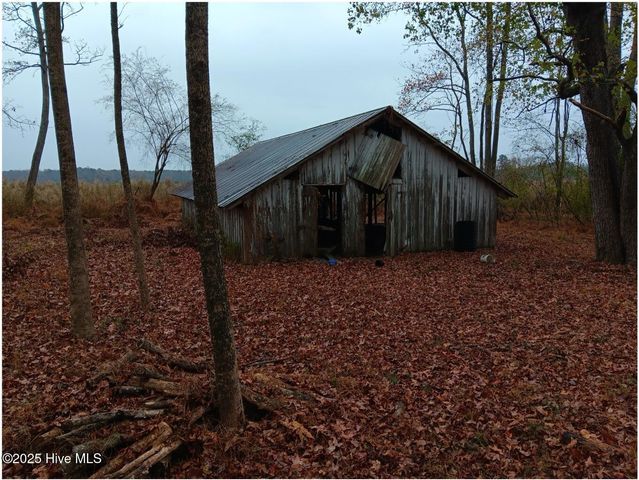 1890 Oneal Road, Whitakers, NC 27891