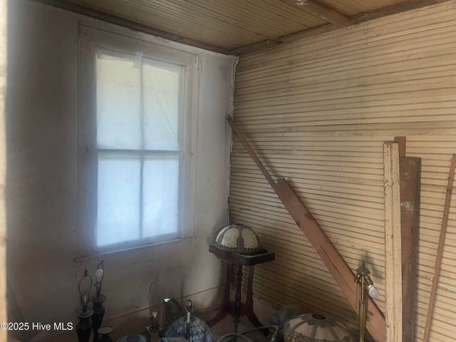 1890 Oneal Road, Whitakers, NC 27891